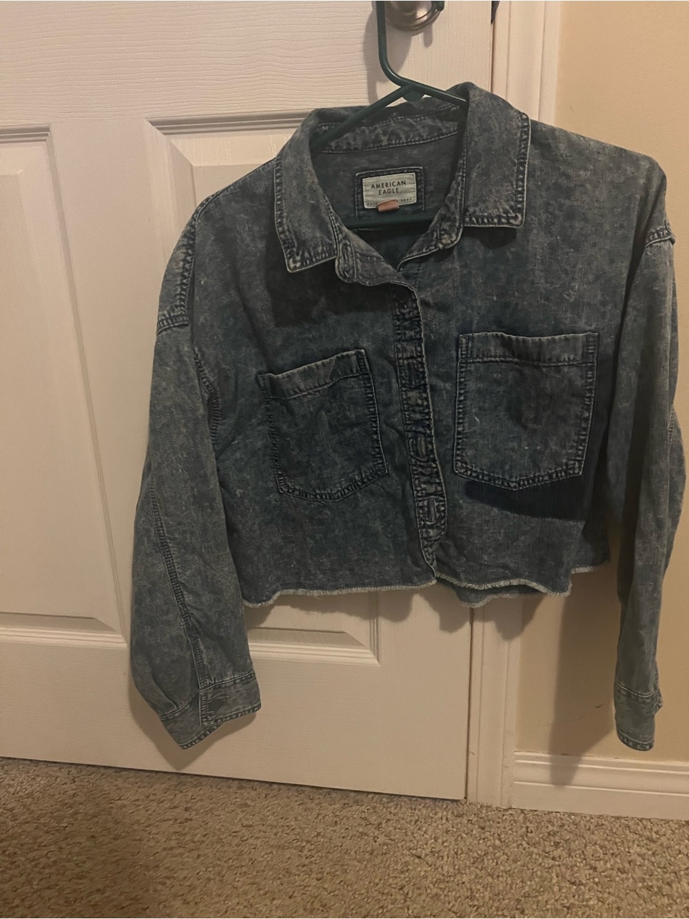 American Eagle Acid Wash Cropped Denim Shacket Jacket Shirt size small